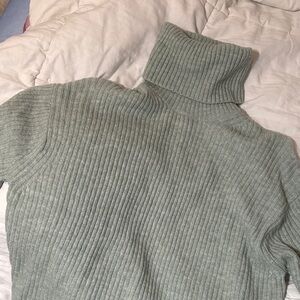 H&M Ribbed Turtleneck Sweater in Light Grey green